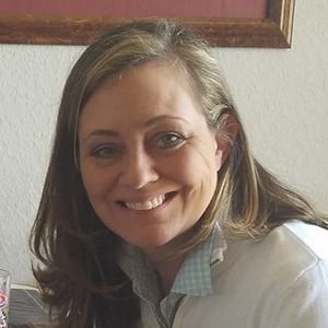 Meet your Posher, Suzanne